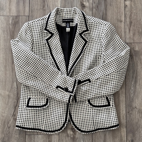 Norton McNaughton Jackets & Blazers - Norton‎ McNaughton Checkered Blazer with Black Trim